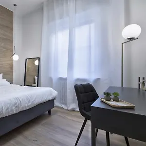 https://suite-vogue-espresso.it-lombardy.com