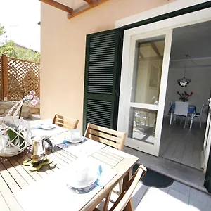 https://la-piazzetta-colle-dorano.it-tuscanyhotel.com